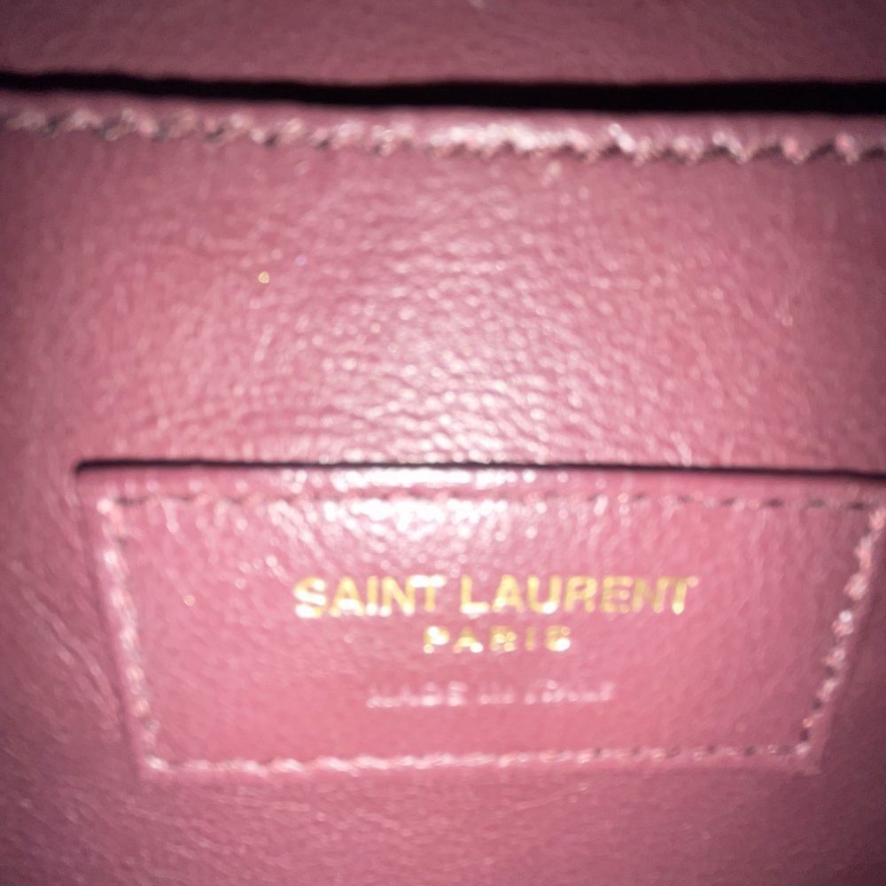 Saint Laurent Sac De Jour Nano in Patent Leather - Dark Red Wine - Picture 3 of 4